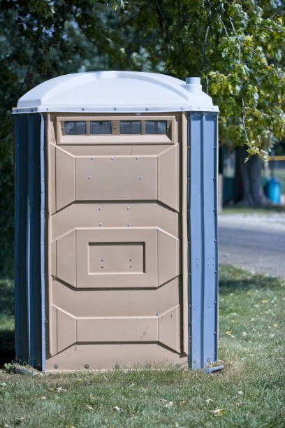 Best Portable toilet rental cost  in Saltville, VA